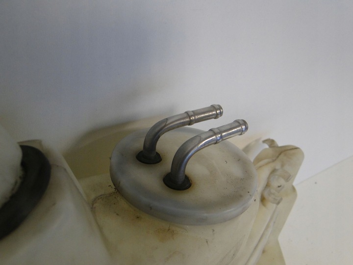 фото №7, Mercedes ml w164 164 бачок склоомивача