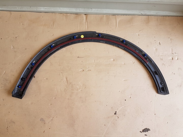 фото №2, Audi q2 81a накладка крила зад