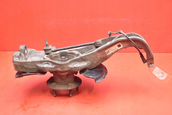 фото №4, Поворотна опора ступиця праві перед 1030606-00-d tesla модель s p85d awd 12-20