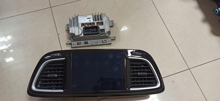 фото №1, Pacifica 2017 радіо монітор екран решітка рамка