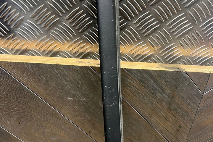 фото №7, Захист передній скла volvo xc70 ii 30753552 2.4l дизель 158kw 2012