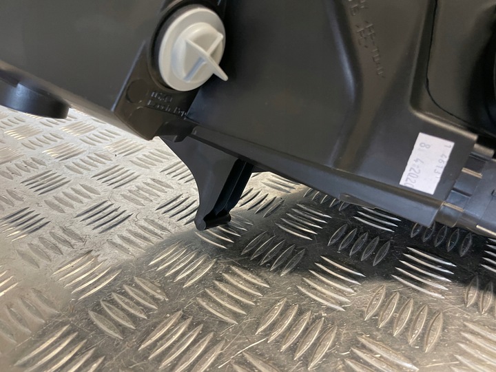 фото №9, Ford fiesta mk7 рестайлінг лампа права лінза нова!!!