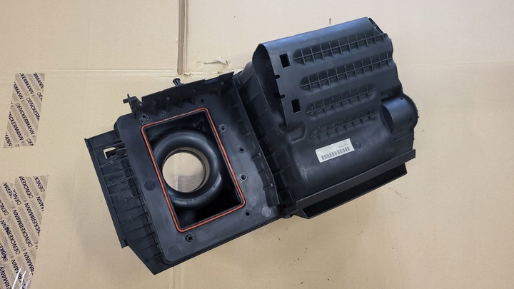 фото №1, S80 ii 2.5t корпус фільтра повітря 30677718