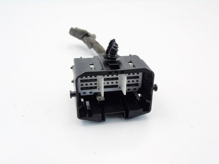 фото №1, Штекер разъём ford focus mk2 mk3 mondeo 4 c-max 2