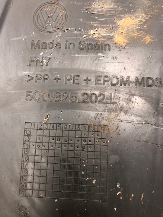 фото №8, Защита шасси правая seat leon iii hb 5q0825202l