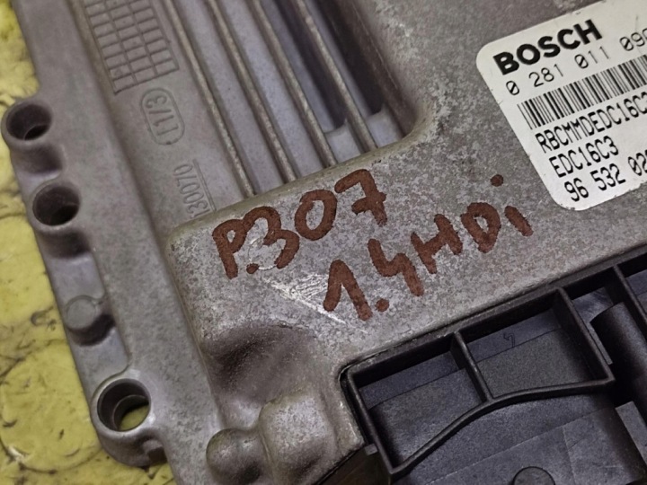 фото №5, Peugeot 307 1.4 hdi блок керування двигуном (ecu) 0281011090