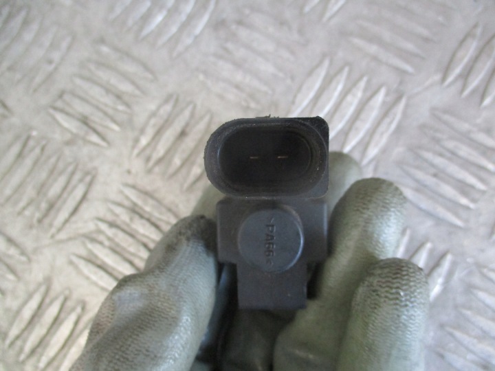 фото №7, Датчик тиску vw golf v 1.6 fsi 03-09r 037906283c