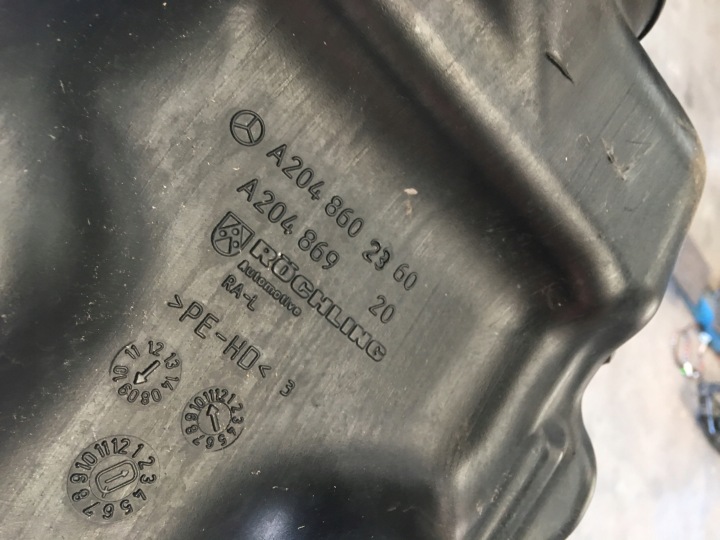 фото №13, Бачок склоомивача mercedes-benz e w212 a2048602360 2.1l гібрид