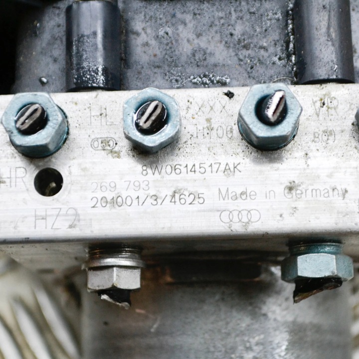 фото №8, Блок управления abs audi a5 cabrio f57 8w0907379j 17322312 2.0l 150kw 2020