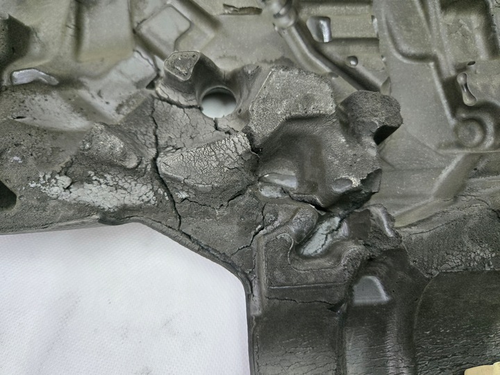 фото №3, Volvo v40 ii крышка двигателя защита верхняя 30757910