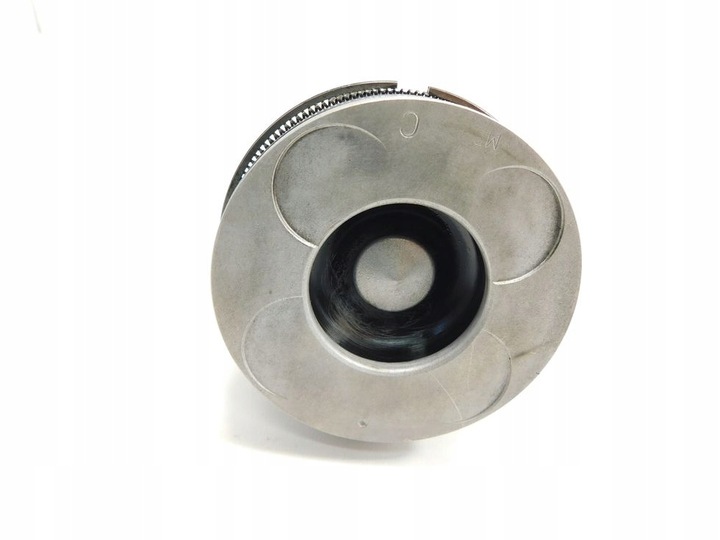 фото №10, Поршень шатун nissan navara d22 2.5 di dci pick up 133km