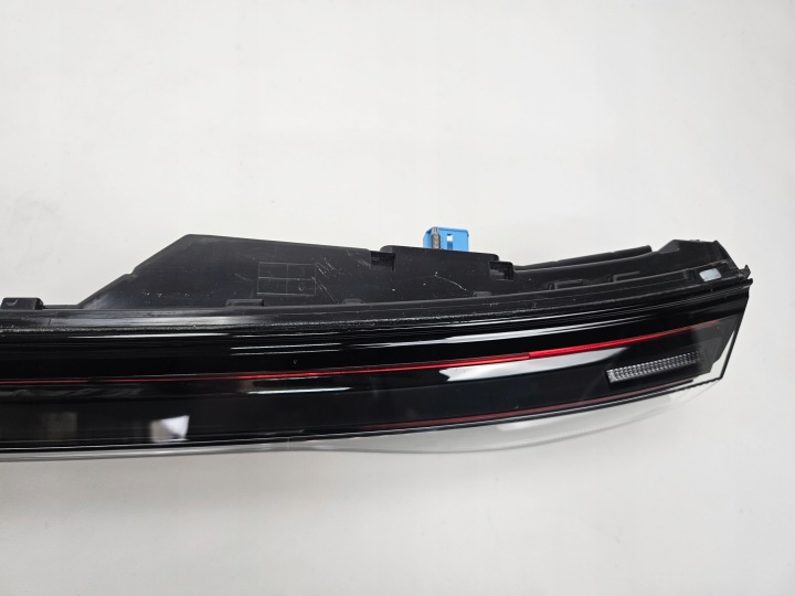 фото №9, Volkswagen id buzz id. buzz 2024 - накладка led крышки зад фара 1t3945307e