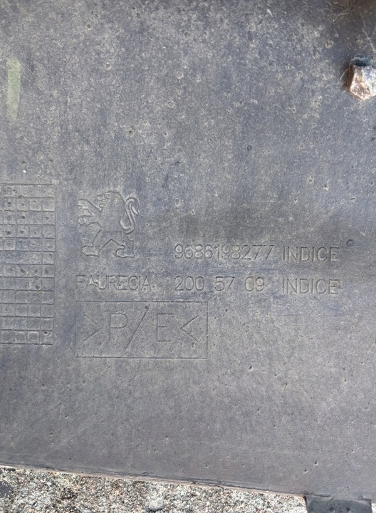 фото №7, Peugeot 5008 бампер задній зад 9686198277