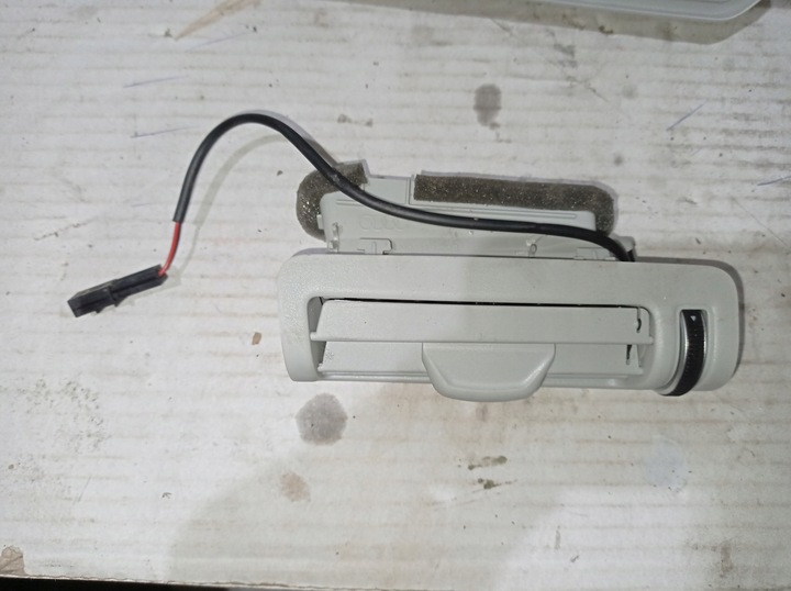 фото №1, Решётка воздуховод воздуха audi a8 d5 4n0819210a