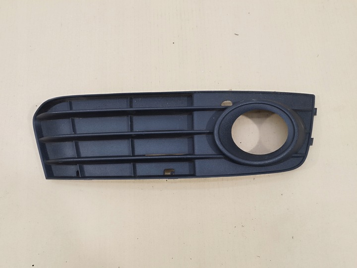 фото №6, Решётка галоген zaderzka правая перед audi a b8 2008-2011 8k0807682a