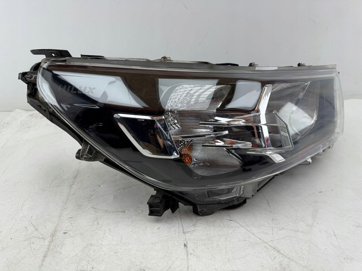 фото №6, Toyota hilux viii 2023 правая сторона лампа передняя