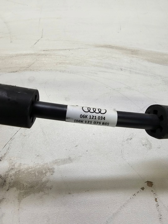 фото №5, Шланг води audi golf viii 2.0 tfsi 06k121034