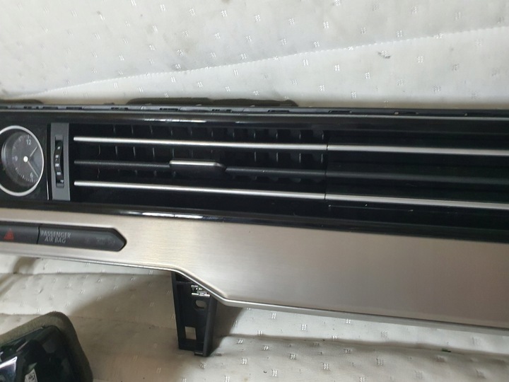 фото №6, Решётка воздуховод часы dekor планка vw passat b8