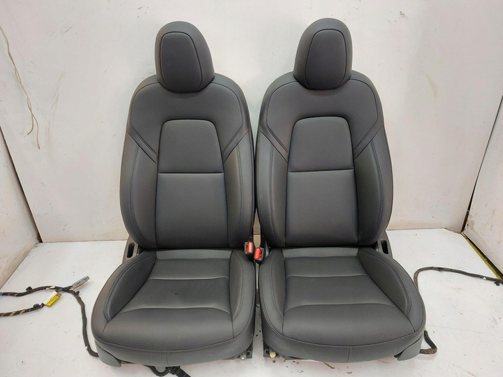 фото №1, Tesla модель y 2024r сиденья сиденья перед зад kpl