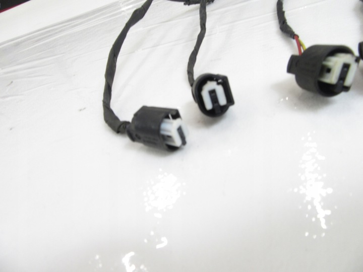 фото №9, Разъём штекер 2 контакты bmw e39 e46 e69 e61 e65 e70 e83 e90 e91 f10 f11 f30