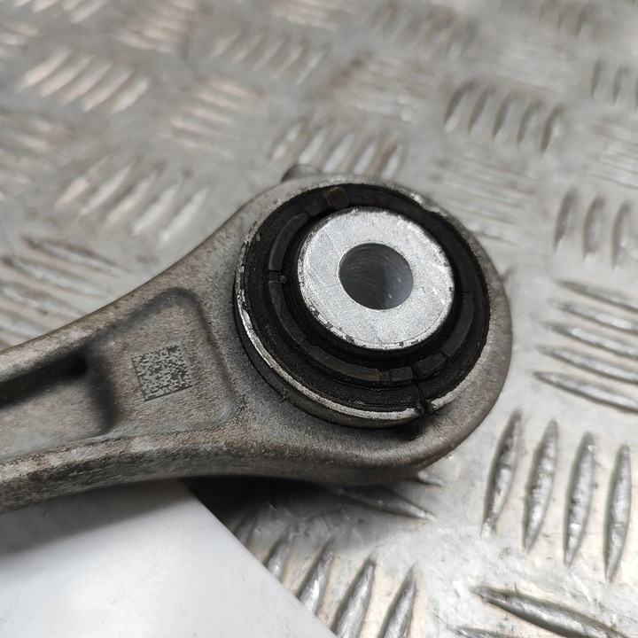 фото №7, Porsche panamera 971 2018 правая сторона верхний рычаг задний