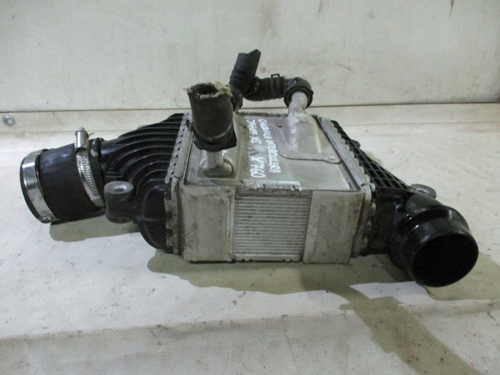 фото №8, Радиаторов интеркулер jaguar xe xf f- pace gx73-6k775-af