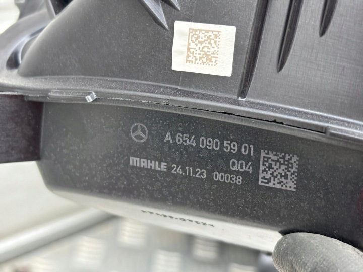 фото №7, Mercedes w206 c-klasa фильтр воздуха корпус 2.0 a6540905901 a6540902501