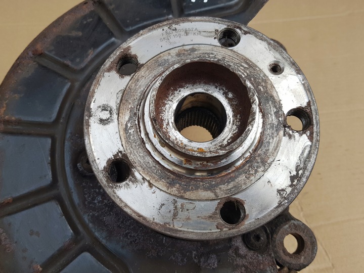 фото №3, Поворотный кулак + почти новая ступица правые перед / vw golf v touran i 1.9 2.0 tdi