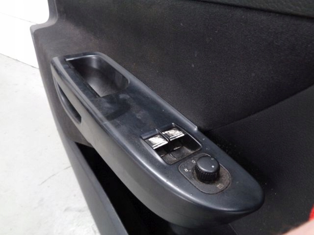 фото №9, Vw passat b6 06 оббивка двері лівий перед sedan