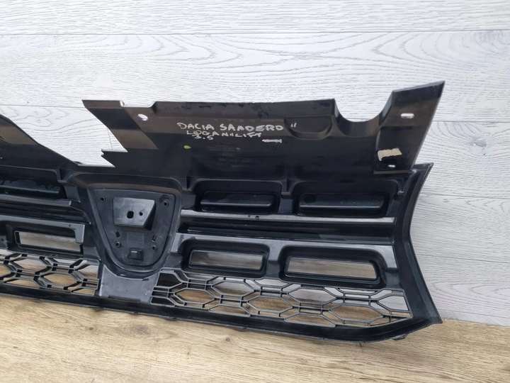 фото №6, Dacia sandero 2017 з спереди решётка радиатор
