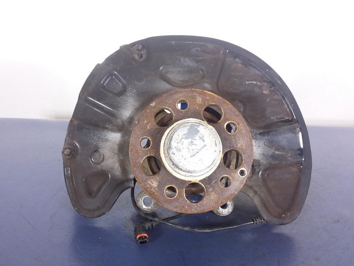 фото №1, Mercedes glk x204 2.2 cdi поворотный кулак левая перед