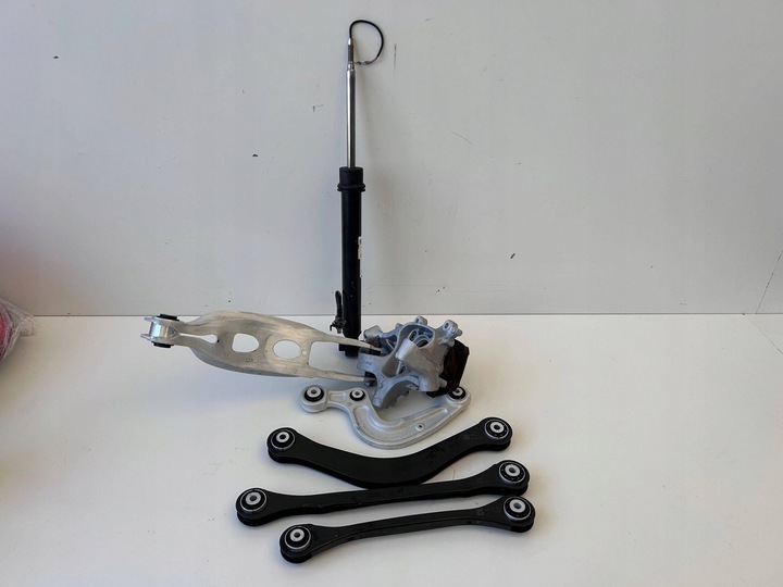 фото №1, Audi rs5 8w амортизатор активний праві зад поворотна опора важіль оригінал audi