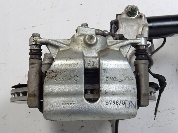 фото №16, Audi q3 83a поворотный кулак амортизатор левая 5qf413031cj 5q0407257a 2023r