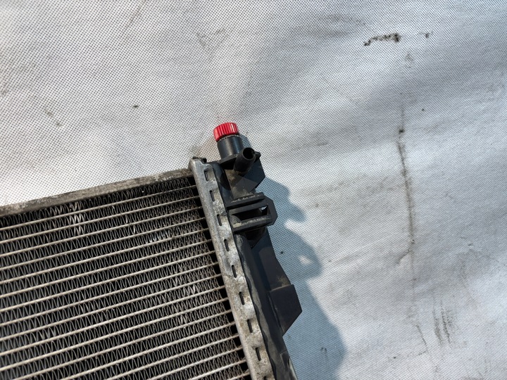 фото №11, Радиаторов воды mercedes w203 2,2cdi a2035000603