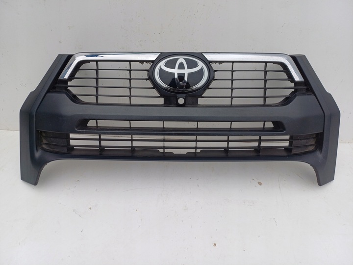 фото №1, Решітка радіатора решітка знак радар toyota hilux viii 8 рестайлінг 20- 53111-yp440