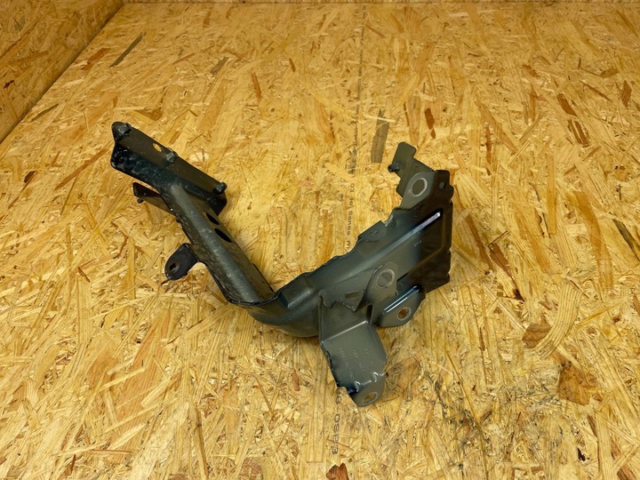 фото №8, Кронштейн тримач кріплення крила перед лівий audi q7 ii 4m 4m0821137b 15-