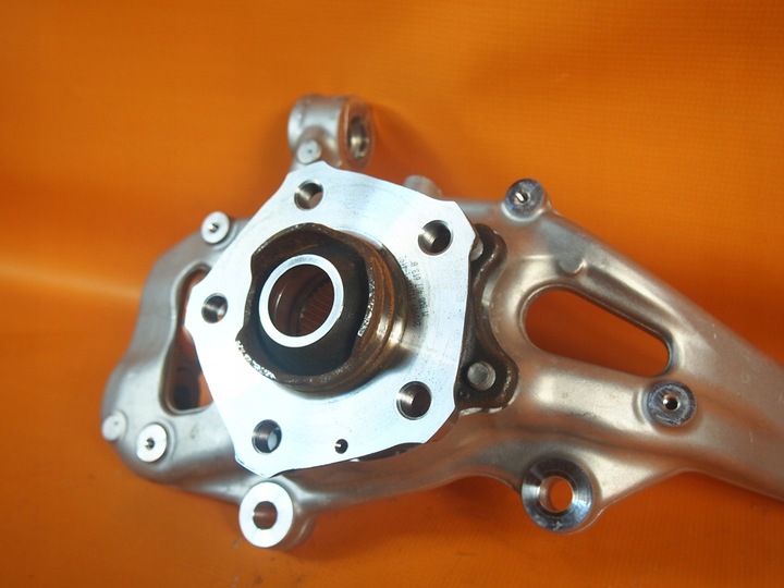 фото №9, Audi a7 4k поворотный кулак перед ступица левая 4k0407241d