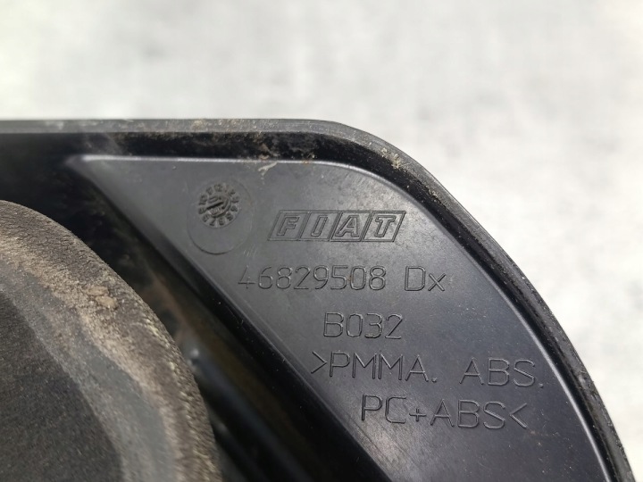 фото №10, Фара задняя правая lancia musa 46829508 хэтчбек