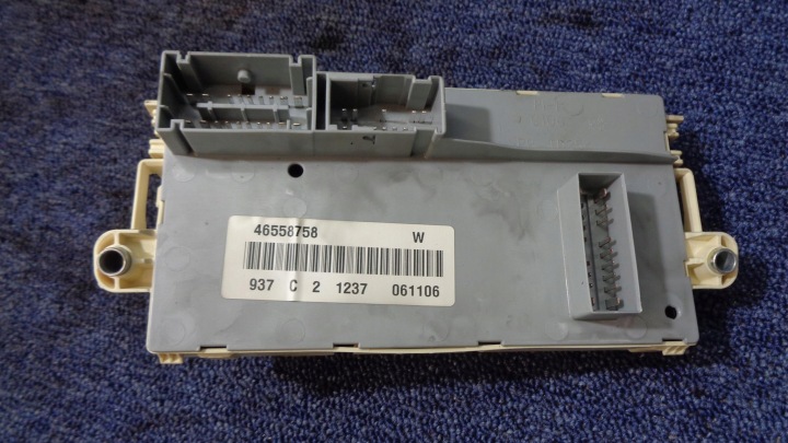 фото №6, Комп'ютер замок запалювання bsi 0261s01032 00551950240 alfa romeo gt 2.0 16v jts