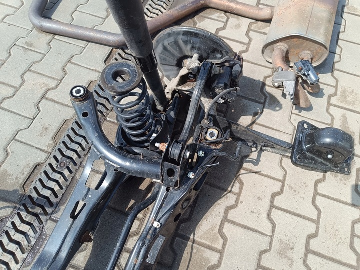 фото №11, Vw tiguan ii рестайлінг 5na - візок підрамник підвішування зад