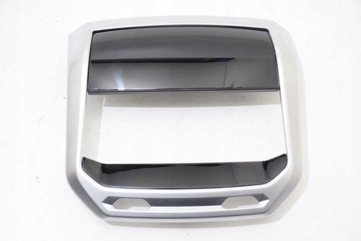 фото №16, Bmw 7 g70 планка декоративна панелі розподільчої тунелю dekor карбон fibre