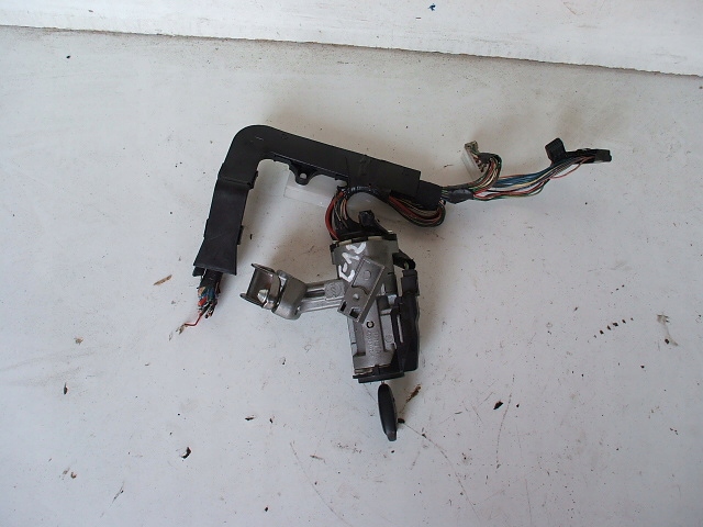 фото №2, Toyota corolla e12 замок запалювання роз'єм ключ