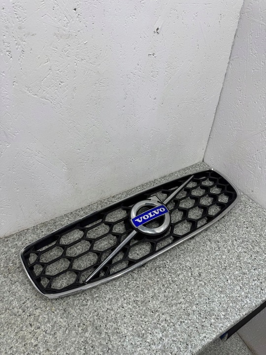 фото №9, Решітка радіатора решітка радіатор volvo xc70 ii 2013-2016 31383753 ідеальна рестайлінг