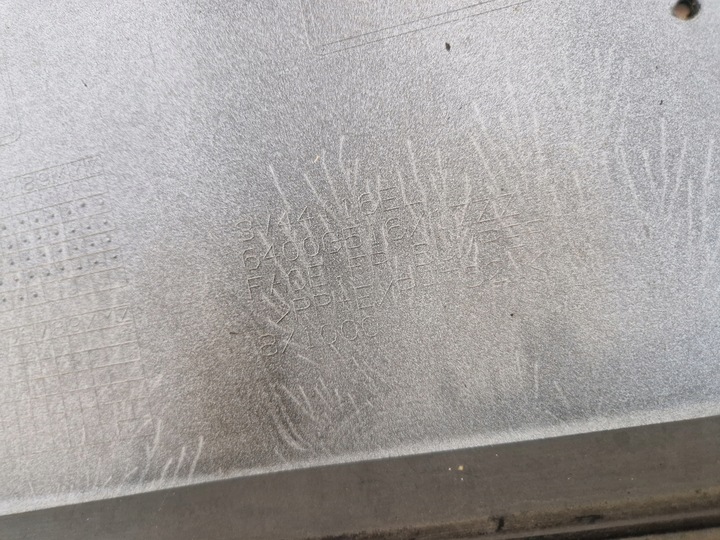 фото №10, Mitsubishi space star ii 2 бампер переднее перед решётка хром 6400g516