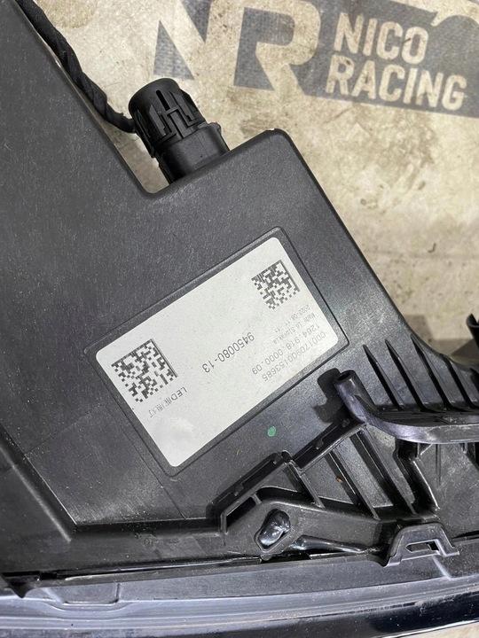 фото №14, Перед комплектний підсилювач лобове капот лампи bmw 7 g70 м-пакет 416