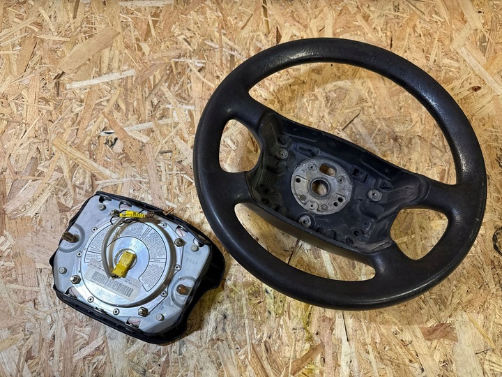 фото №14, Volkswagen golf iv 2000 кермо