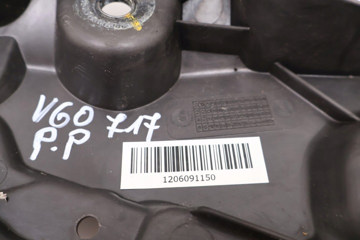 фото №7, Volvo v60 ii кріплення крила праве 717 31468232