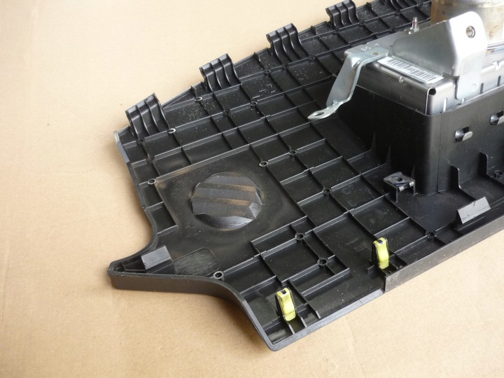 фото №8, Подушка пассажира заглушка corolla verso ii 04-09