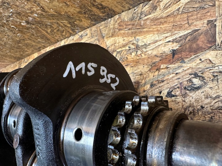 фото №8, Wał коленчатый mercedes w115 115 952 11504 2.0