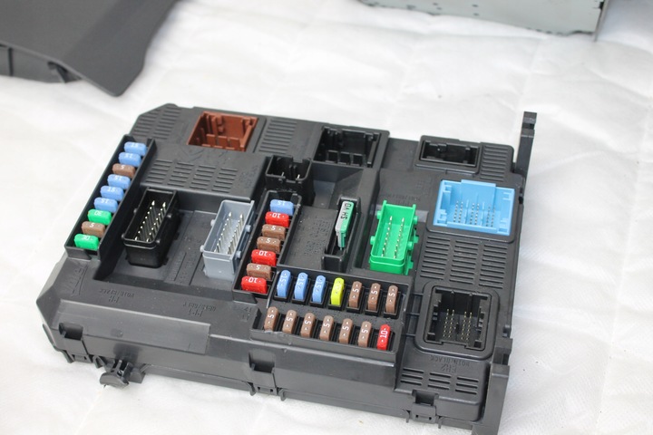 фото №1, Модуль блок управления bsi коробка предохранителей peugeot 208 citroen c4 cactus